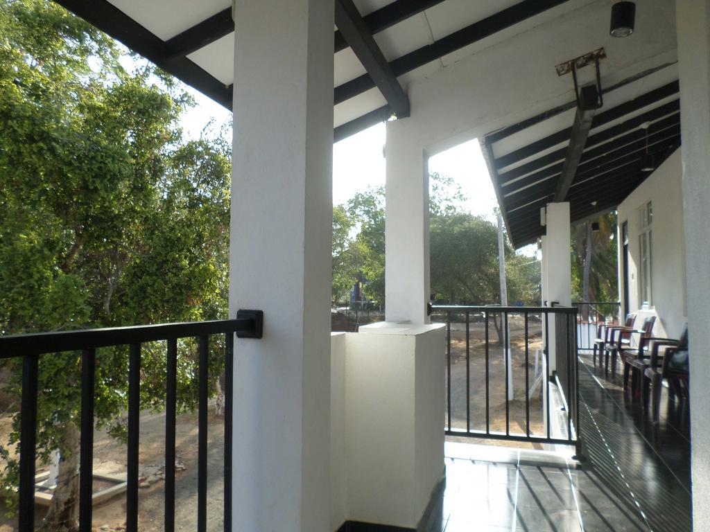 Romana Rest Kataragama Buitenkant foto