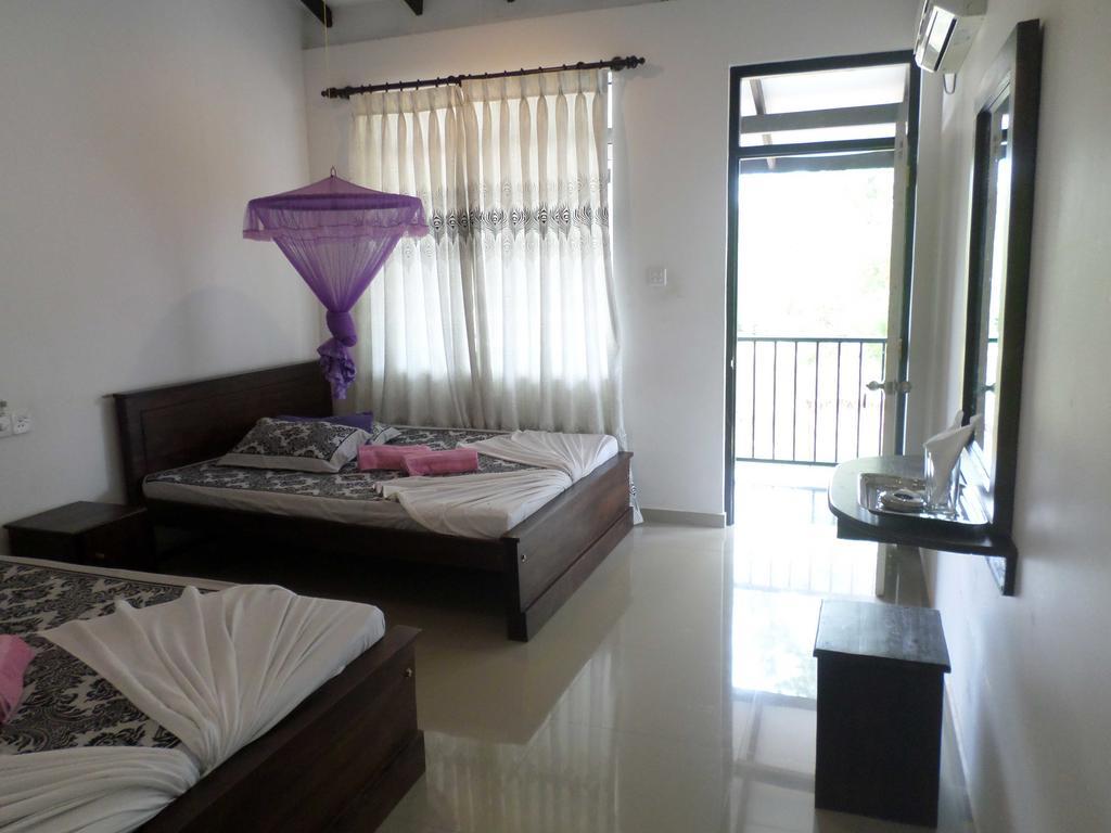 Romana Rest Kataragama Buitenkant foto